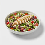 Insalata di pollo mediterranea